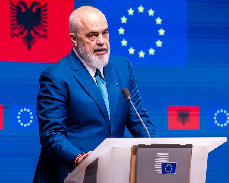 Рама: Најдобриот пат кон ЕУ е постепена интеграција, ветото треба да се укине
