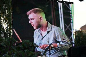 (Фото) 25-годишниот Џоко Ѓоргиев кој загина во пожарот во Кочани доби Спомен обележје во Струмица