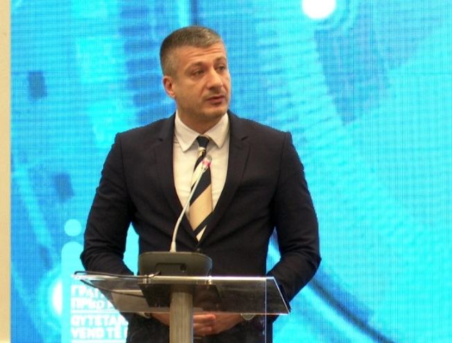 Се менува закон за Перински да стане директор