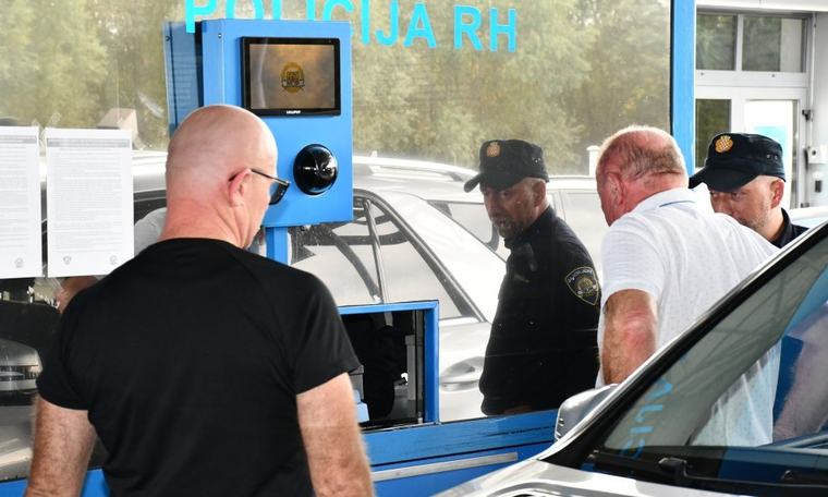 Завршува периодот на флексибилен режим за примена ЕЕС за влез и излез во Шенген зоната, биометриските проверки задолжителни